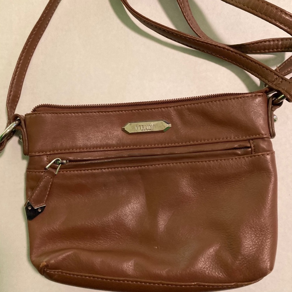 Compact Perlina Crossbody Bag